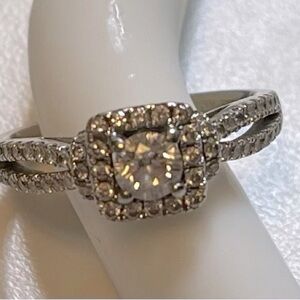 Vera Wang Love Collection 1ct Engagement Ring